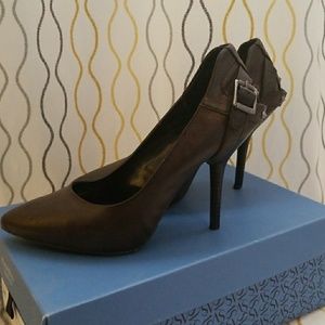 Simply Vera Brown Heels with studs